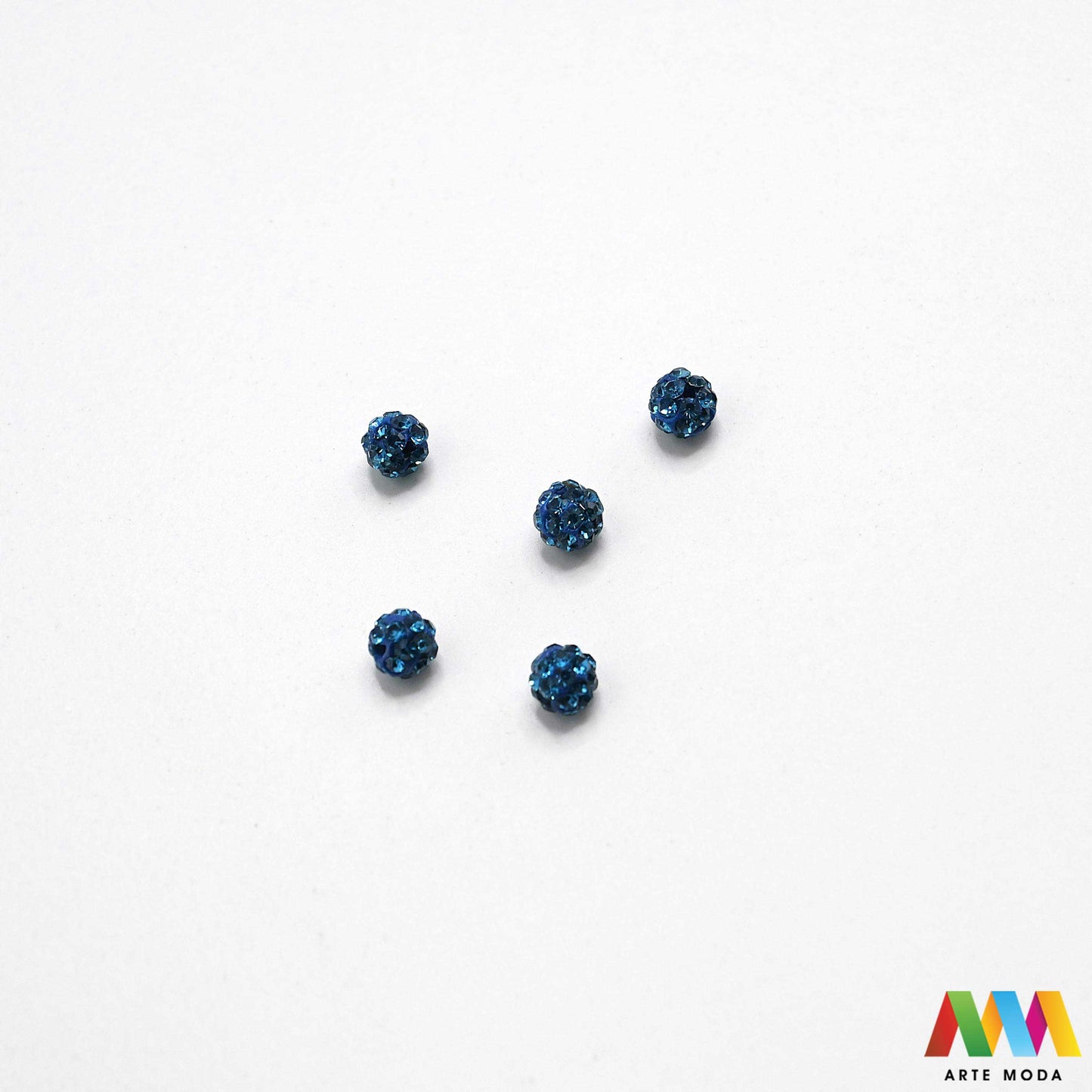 shamballa disco kugle kristalne perle sjajne kuglice cirkoni glamur nakit izrada narukvica DIY svjetlucavo šarene pave s kristalima za svjetlucave narukvice materijal ogrlice Dodajte dozu glamura svojim kreacijama su prekrivene stotinama sitnih kristala koji pružaju efekt Ove svjetlucave perle su idealne za izradu popularnih elegantnih naušnica i upečatljivih ogrlica Dostupne u širokoj paleti boja naše kristalne kuglice osigurat će da vaš uradi sam nakit bude u centru pažnje arte moda repromaterijal