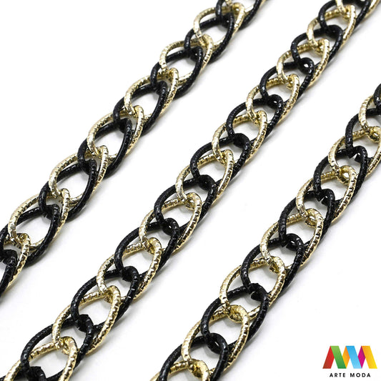aluminijski lanac torbe ruksak nakit lagani izrada aluminij DIY materijal remen ogrlice narukvice karike ručke pribor komponente ukrasni repromaterijal Želite lagan i trendi materijal Aluminijski lanci savršeni su za vaše projekte Idealni su za izradu laganih remena za torbe ili statement nakita ogrlice narukvice Lakši su od klasičnih metala ne opterećuju i dolaze u raznim bojama i debljinama Lako ih je rezati i oblikovati laganu eleganciju za svoj uradi sam nakit i modne dodatke arte moda repromaterijal