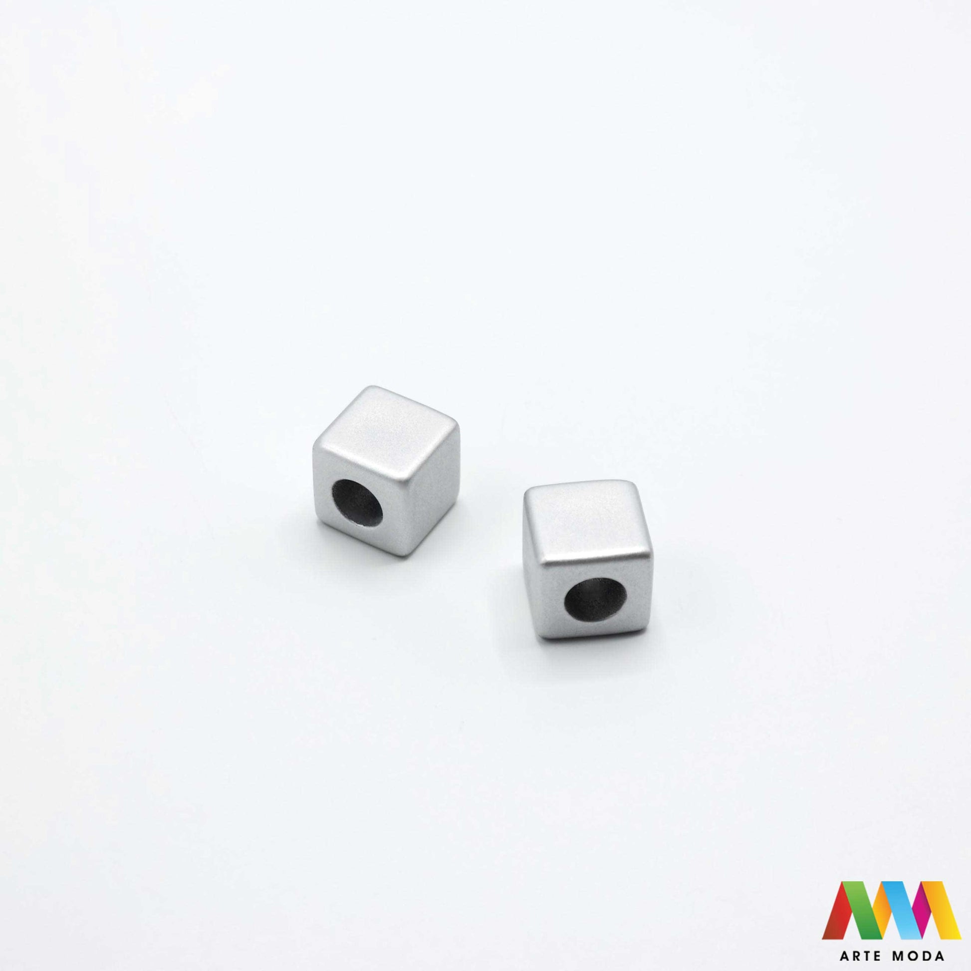 plastični elementi plastične za izradu nakita modni dodatak valjak kocka okrugle nepravilne šareno DIY lagane akrilne različiti oblici ukrasni privjesci perle ručni rad dekoracije šareni hobby materijal guma lagani trake narukvica ogrlica kaučuk ukrasne plastične elemente šareni Lagani otporni na vodu i idealni za kaučuk gumene narukvice raznim oblicima kocke valjci okrugli za dinamičan izgled dječji nakit ljetne narukvice festivalske dodatke eksploziju boja zabave u svoje kreacije arte moda repromaterijal