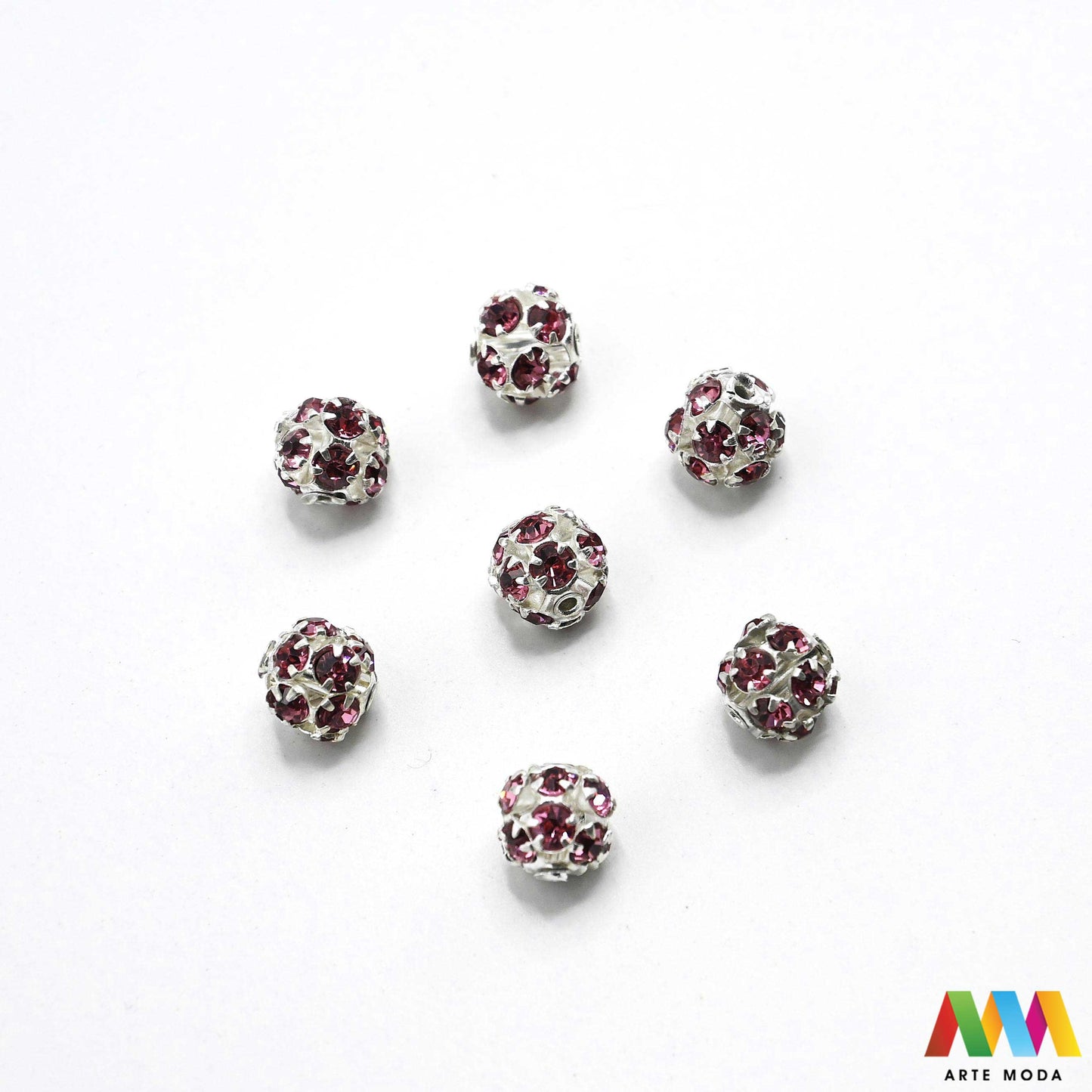 shamballa disco kugle kristalne perle sjajne kuglice cirkoni glamur nakit izrada narukvica DIY svjetlucavo šarene pave s kristalima za svjetlucave narukvice materijal ogrlice Dodajte dozu glamura svojim kreacijama su prekrivene stotinama sitnih kristala koji pružaju efekt Ove svjetlucave perle su idealne za izradu popularnih elegantnih naušnica i upečatljivih ogrlica Dostupne u širokoj paleti boja naše kristalne kuglice osigurat će da vaš uradi sam nakit bude u centru pažnje arte moda repromaterijal