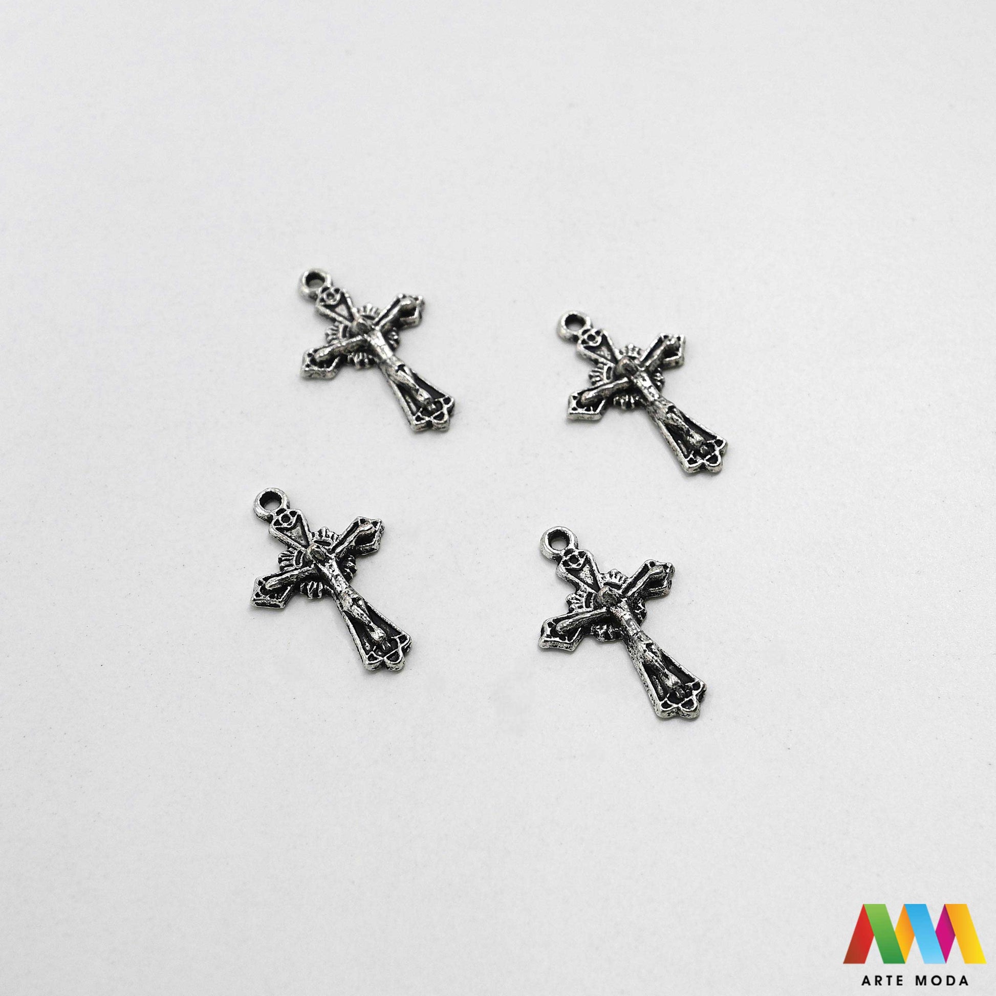 metalni sakralni privjesci krunice jednom rupom vjerski izrada krunica sakralni nakit molitvene narukvice kršćanski medaljice DIY religiozni uradi sam križevi Križ sakralne predmete metalnim privjescima jednu rupu nizanje na lančić konac žicu izradu krunica molitvenih narukvica drugih vjerskih suvenira te brojanica ogrlica dodatak za privjeske za ključeve torbe Izrađeni su od metala jedinstven vjerski predmet poklon Neka vaša vjera inspirira vašu kreativnost arte moda repromaterijal