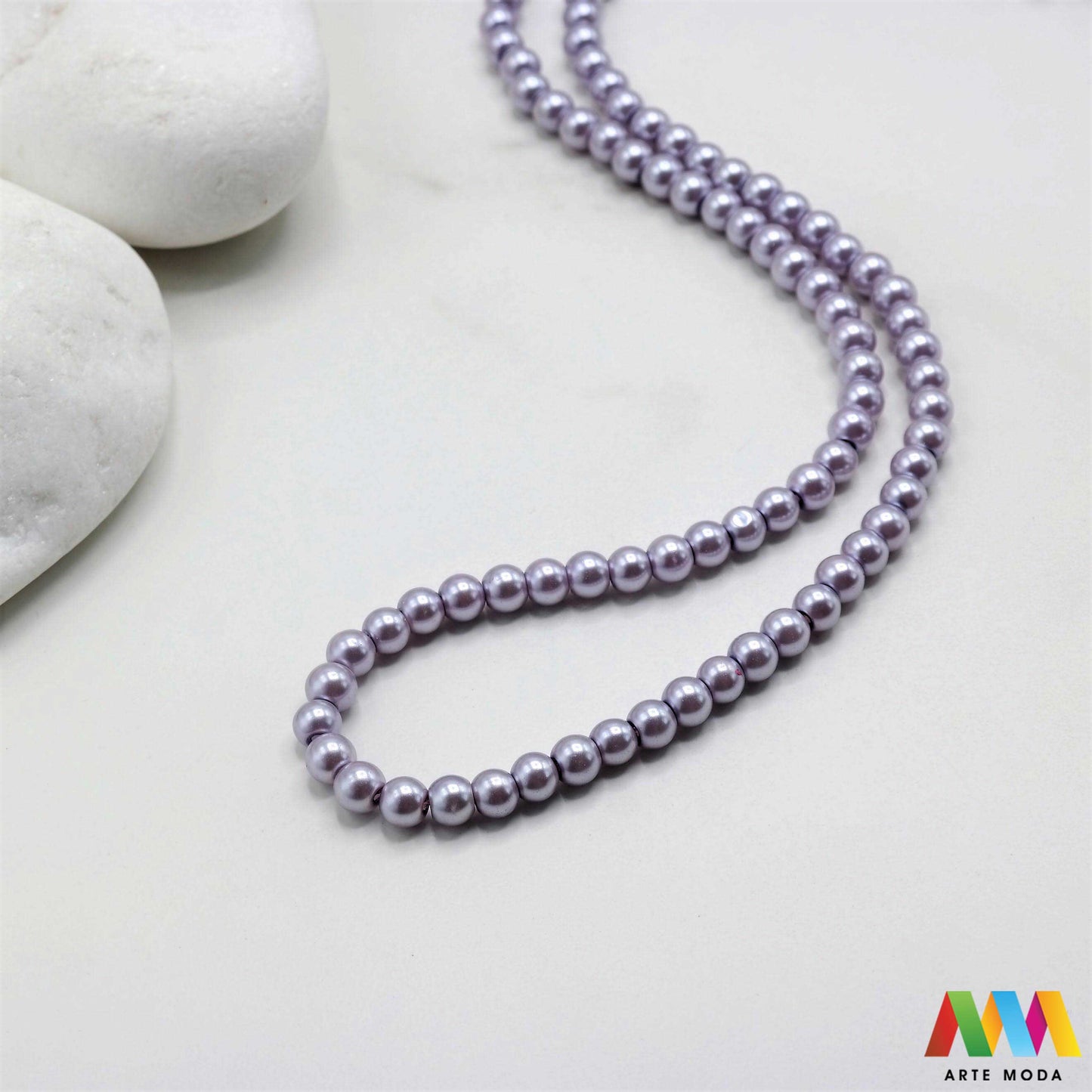 stakleni biseri niz staklo biser perle biserne zrna zrno perla staklene imitacija bisera sedefaste vjenčani nakit klasični DIY ogrlice bijeli u boji bisernim sjajem izrada nakita umjetni Za klasičnu eleganciju birajte staklene bisere imitacija bisera ima visok sedefasti sjaj i savršeno je glatka Idealni su za izradu vjenčanog nakita bezvremenskih ogrlica i narukvica raznim veličinama i bojama ovi biseri unose dašak luksuza u svaki uradi sam projekt Počnite nizati svoju eleganciju arte moda repromaterijal