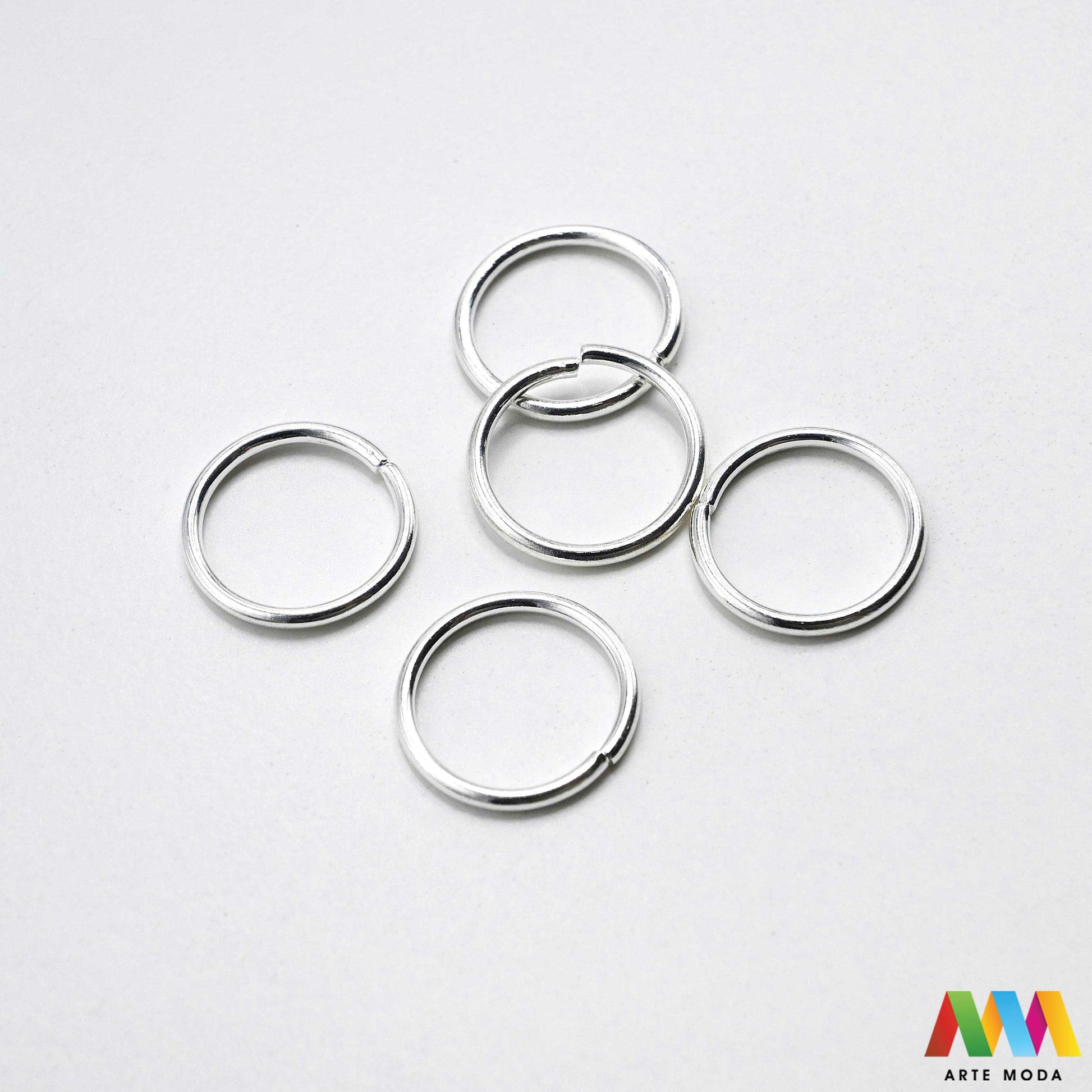alkice spojnice karike jump rings spojni prstenovi metalni kolutovi DIY pribor repromaterijal srebrne zlatne izrada nakita spajanje perli metalne za nakit otvorene zatvorene izradu materijal prsten elementi narukvice ogrlice Osigurajte čvrstinu nakitu Metalne alkice su neizostavne spojnice spajanje kopči privjesaka lanaca Birajte između prstenova u raznim veličinama bojama bronca složenost vašeg uradi sam projekta kvalitetne alkice pružit profesionalan siguran završetak kreaciji arte moda repromaterijal