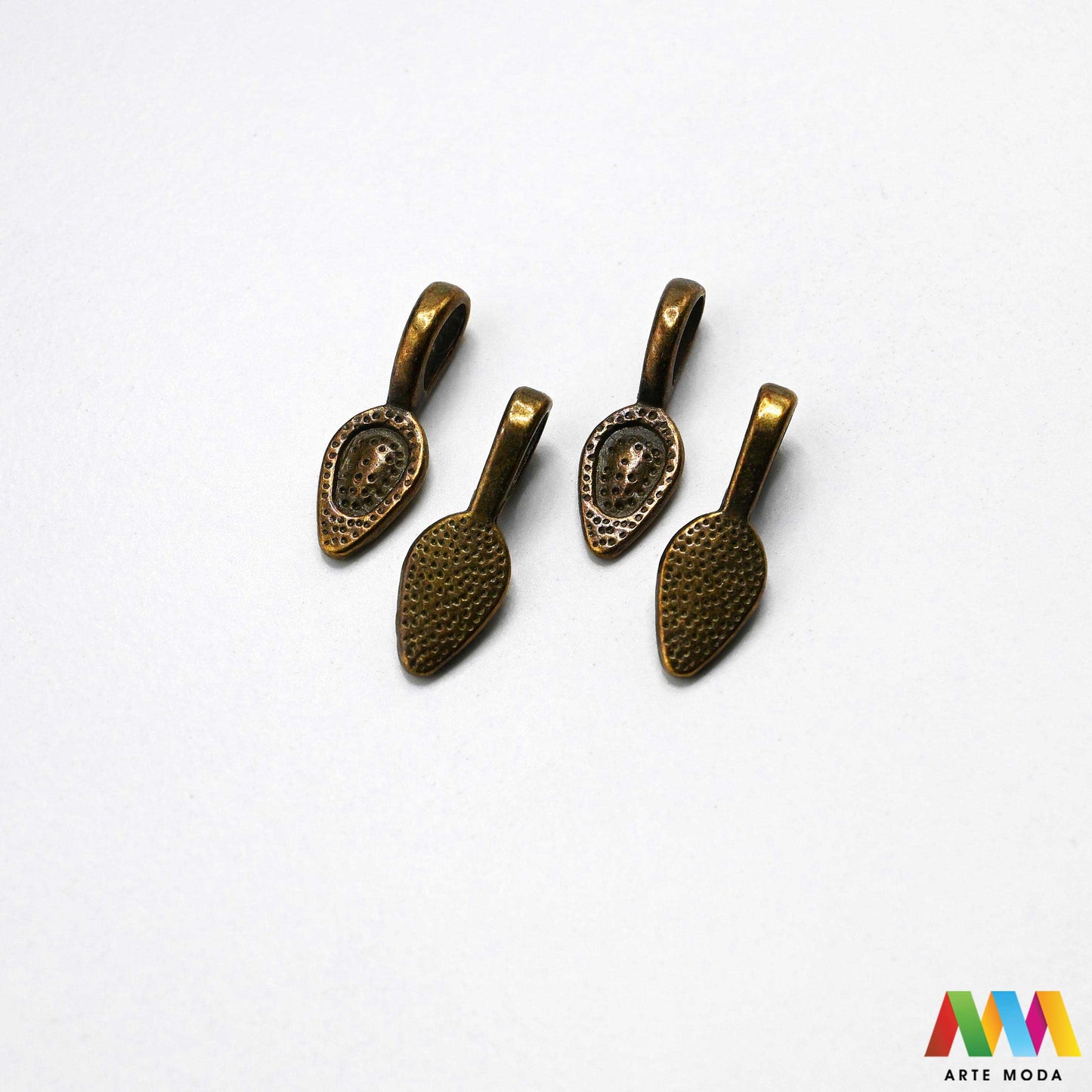 držači bailovi stiskači kvačice za privjeske spojnice vješalice nakit držač kamen metalni elementi DIY pribor srebrni zlatni montaža privjeska kristale poludrago vješanje privjesaka repromaterijali Pretvorite perle kamenje privjeske esencijalni vješanje vaših kreacija na lančiće konce Omogućuju profesionalan izgled sigurno nošenje poludragog kamenja kristala različitih stilova glatki gravirani filigranski boja srebro zlato bronca osigurajte čvrst elegantan spoj svom uradi sam nakitu arte moda repromaterijal