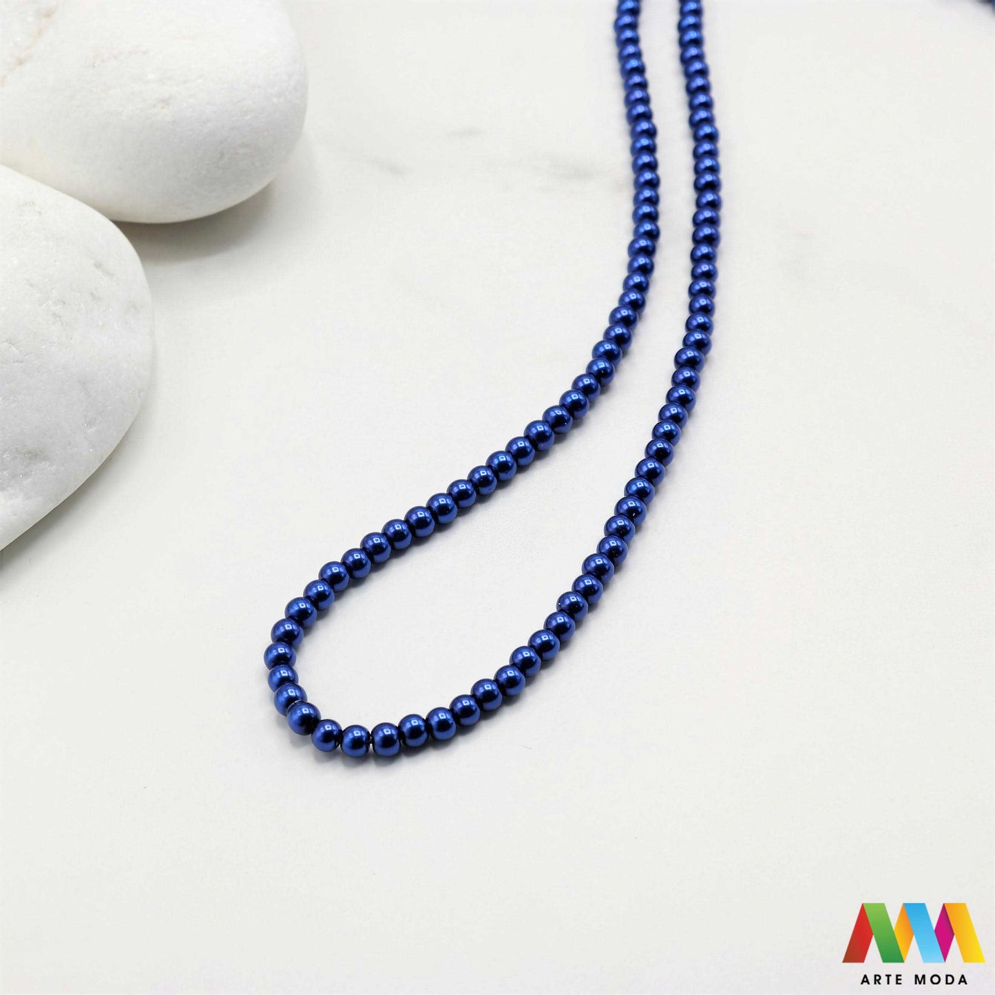 stakleni biseri niz staklo biser perle biserne zrna zrno perla staklene imitacija bisera sedefaste vjenčani nakit klasični DIY ogrlice bijeli u boji bisernim sjajem izrada nakita umjetni Za klasičnu eleganciju birajte staklene bisere imitacija bisera ima visok sedefasti sjaj i savršeno je glatka Idealni su za izradu vjenčanog nakita bezvremenskih ogrlica i narukvica raznim veličinama i bojama ovi biseri unose dašak luksuza u svaki uradi sam projekt Počnite nizati svoju eleganciju arte moda repromaterijal