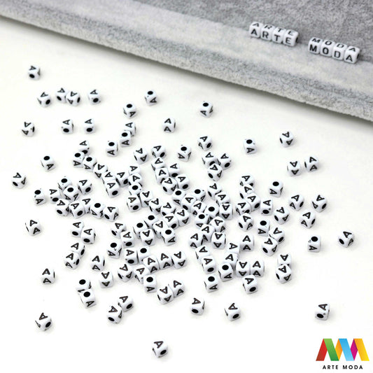 slova brojevi plastične nizanje imenom narukvice prijateljstva dječji nakit personalizirani kockaste perle okrugle abeceda DIY ručni rad izrada mix mješana Stvorite personalizirani nakit s našim plastičnim slovima i brojevima Perle u obliku kocki i krugova idealne su za izradu narukvica s imenom i porukama Lagane su šarene i savršene za dječji nakit i narukvice prijateljstva Lako nizanje za maksimalnu uradi sam zabavu arte moda repromaterijal