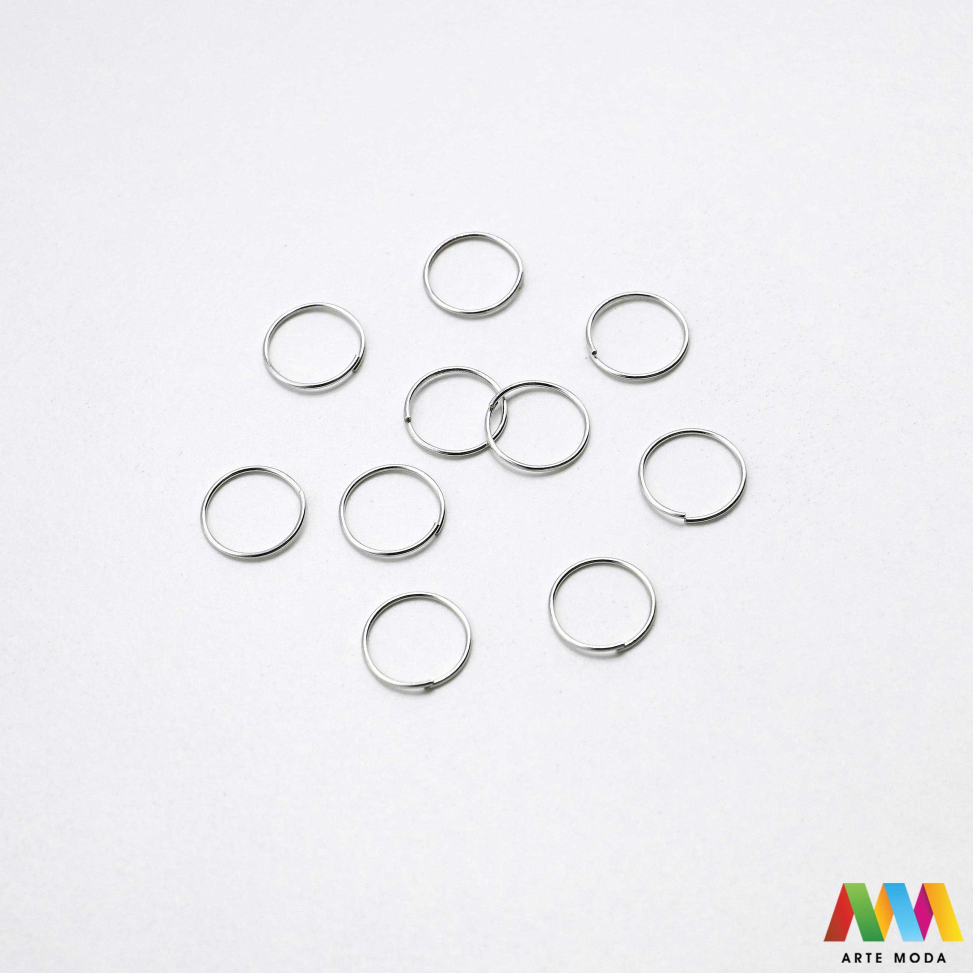 alkice spojnice karike jump rings spojni prstenovi metalni kolutovi DIY pribor repromaterijal srebrne zlatne izrada nakita spajanje perli metalne za nakit otvorene zatvorene izradu materijal prsten elementi narukvice ogrlice Osigurajte čvrstinu nakitu Metalne alkice su neizostavne spojnice spajanje kopči privjesaka lanaca Birajte između prstenova u raznim veličinama bojama bronca složenost vašeg uradi sam projekta kvalitetne alkice pružit profesionalan siguran završetak kreaciji arte moda repromaterijal