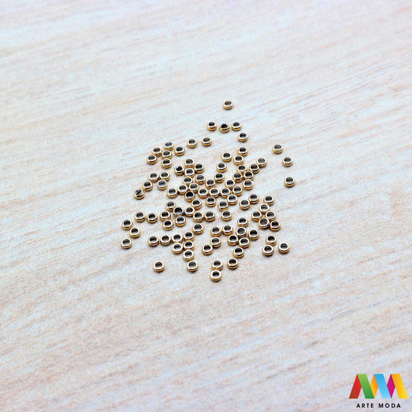 dijelovi inox nizanje pribor repromaterijal sigurni spojnice završeci čelični stoperi stop perle nehrđajući čelik kirurški komponente nakit izrada narukvice ogrlice DIY sigurnosne metalni stezne Osigurajte svoj nakit s stoperima od nehrđajućeg čelika Ovi mali ključni dijelovi fiksiraju perle i privjeske sprječavajući pomicanje Izrađeni od kirurškog čelika ne hrđaju i jamče trajnost vaše narukvice ili ogrlice Jednostavno ih stisnite kliještima i uživajte u stabilnoj kreaciji arte moda repromaterijal