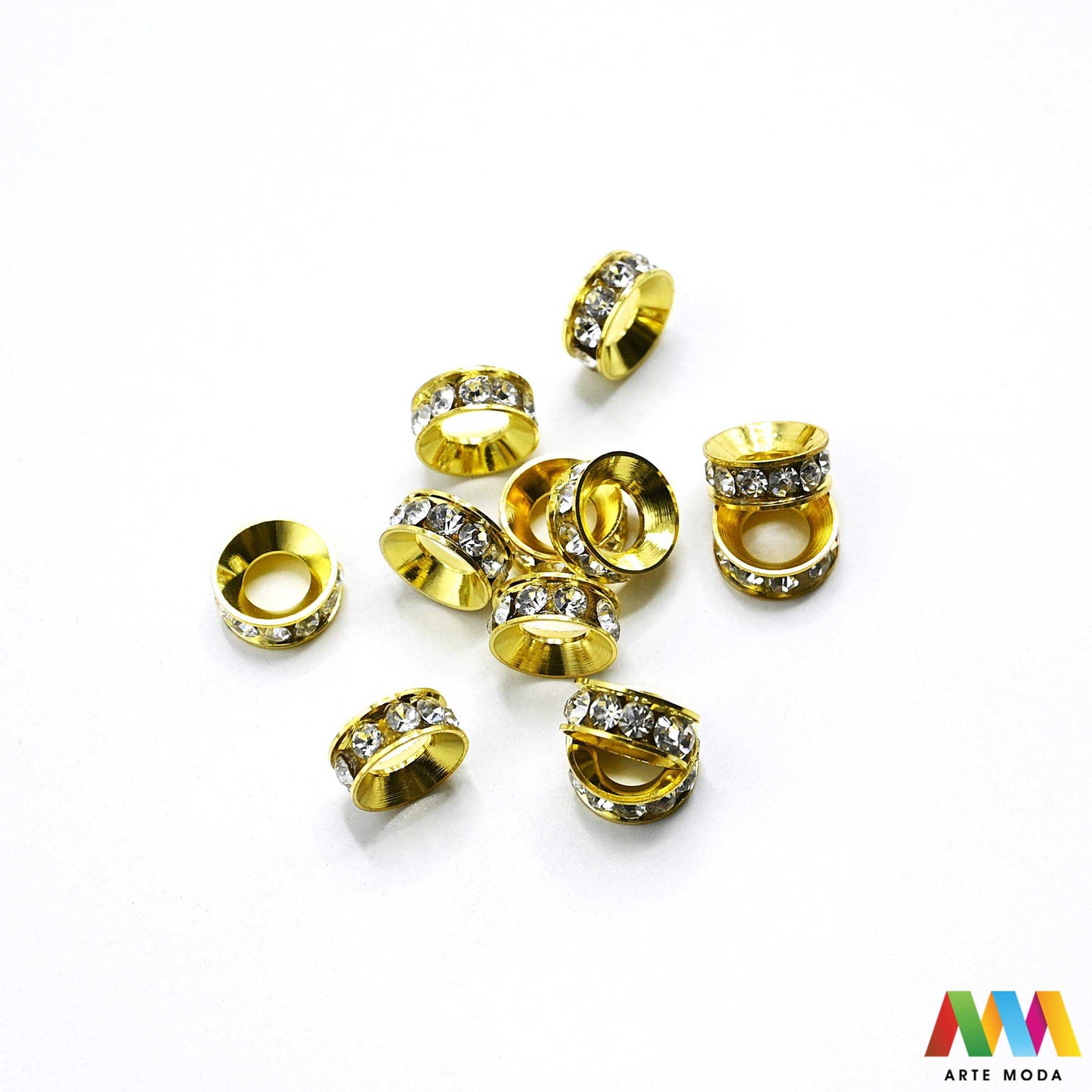 razdjelnik umetak spacer metalne izrada nakita DIY nakit distanceri metalni pribor separatori srebrne zlatne šajbice metalni za perle razmaknice komponente metal Mali ali ključni za profesionalan nakit Metalni umetci razdjelnici spacer perle služe za stvaranje razmaka i dodavanje sjaja perlama Sprječavaju trenje i ističu poludrago kamenje Neophodan element za izradu narukvica i ogrlica koje izgledaju bogatije i elegantnije arte moda repromaterijal