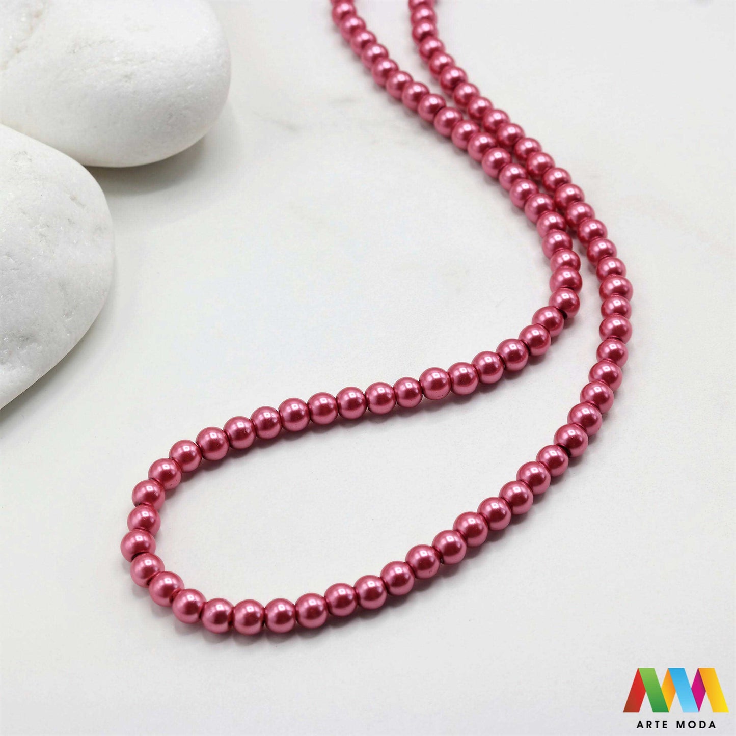 stakleni biseri niz staklo biser perle biserne zrna zrno perla staklene imitacija bisera sedefaste vjenčani nakit klasični DIY ogrlice bijeli u boji bisernim sjajem izrada nakita umjetni Za klasičnu eleganciju birajte staklene bisere imitacija bisera ima visok sedefasti sjaj i savršeno je glatka Idealni su za izradu vjenčanog nakita bezvremenskih ogrlica i narukvica raznim veličinama i bojama ovi biseri unose dašak luksuza u svaki uradi sam projekt Počnite nizati svoju eleganciju arte moda repromaterijal