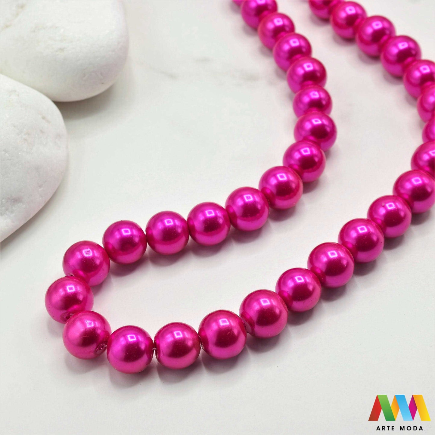 stakleni biseri niz staklo biser perle biserne zrna zrno perla staklene imitacija bisera sedefaste vjenčani nakit klasični DIY ogrlice bijeli u boji bisernim sjajem izrada nakita umjetni Za klasičnu eleganciju birajte staklene bisere imitacija bisera ima visok sedefasti sjaj i savršeno je glatka Idealni su za izradu vjenčanog nakita bezvremenskih ogrlica i narukvica raznim veličinama i bojama ovi biseri unose dašak luksuza u svaki uradi sam projekt Počnite nizati svoju eleganciju arte moda repromaterijal