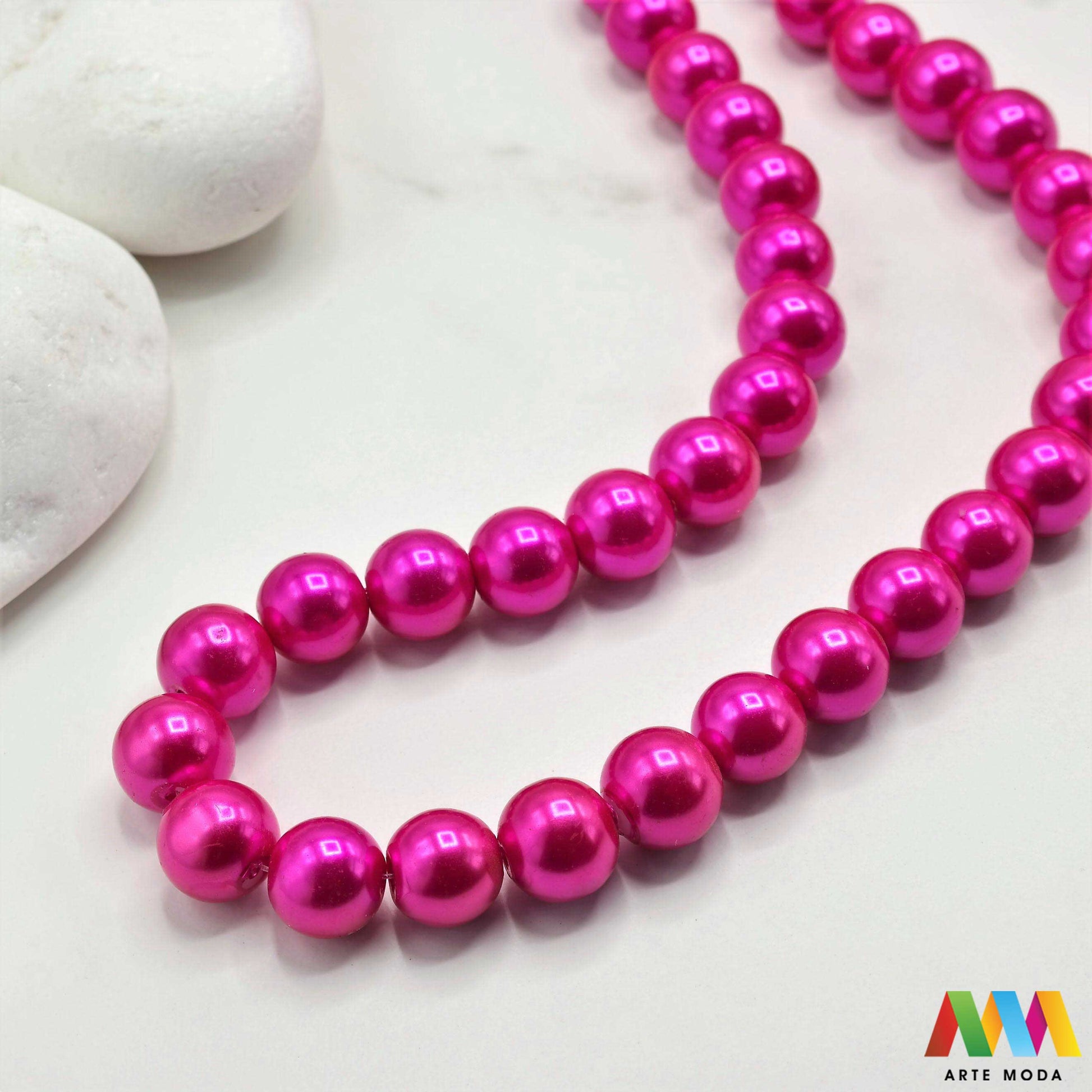 stakleni biseri niz staklo biser perle biserne zrna zrno perla staklene imitacija bisera sedefaste vjenčani nakit klasični DIY ogrlice bijeli u boji bisernim sjajem izrada nakita umjetni Za klasičnu eleganciju birajte staklene bisere imitacija bisera ima visok sedefasti sjaj i savršeno je glatka Idealni su za izradu vjenčanog nakita bezvremenskih ogrlica i narukvica raznim veličinama i bojama ovi biseri unose dašak luksuza u svaki uradi sam projekt Počnite nizati svoju eleganciju arte moda repromaterijal