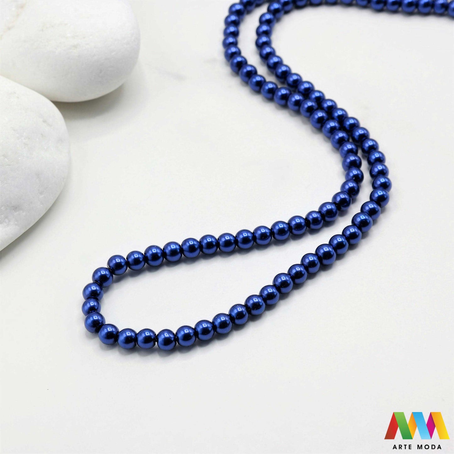 stakleni biseri niz staklo biser perle biserne zrna zrno perla staklene imitacija bisera sedefaste vjenčani nakit klasični DIY ogrlice bijeli u boji bisernim sjajem izrada nakita umjetni Za klasičnu eleganciju birajte staklene bisere imitacija bisera ima visok sedefasti sjaj i savršeno je glatka Idealni su za izradu vjenčanog nakita bezvremenskih ogrlica i narukvica raznim veličinama i bojama ovi biseri unose dašak luksuza u svaki uradi sam projekt Počnite nizati svoju eleganciju arte moda repromaterijal