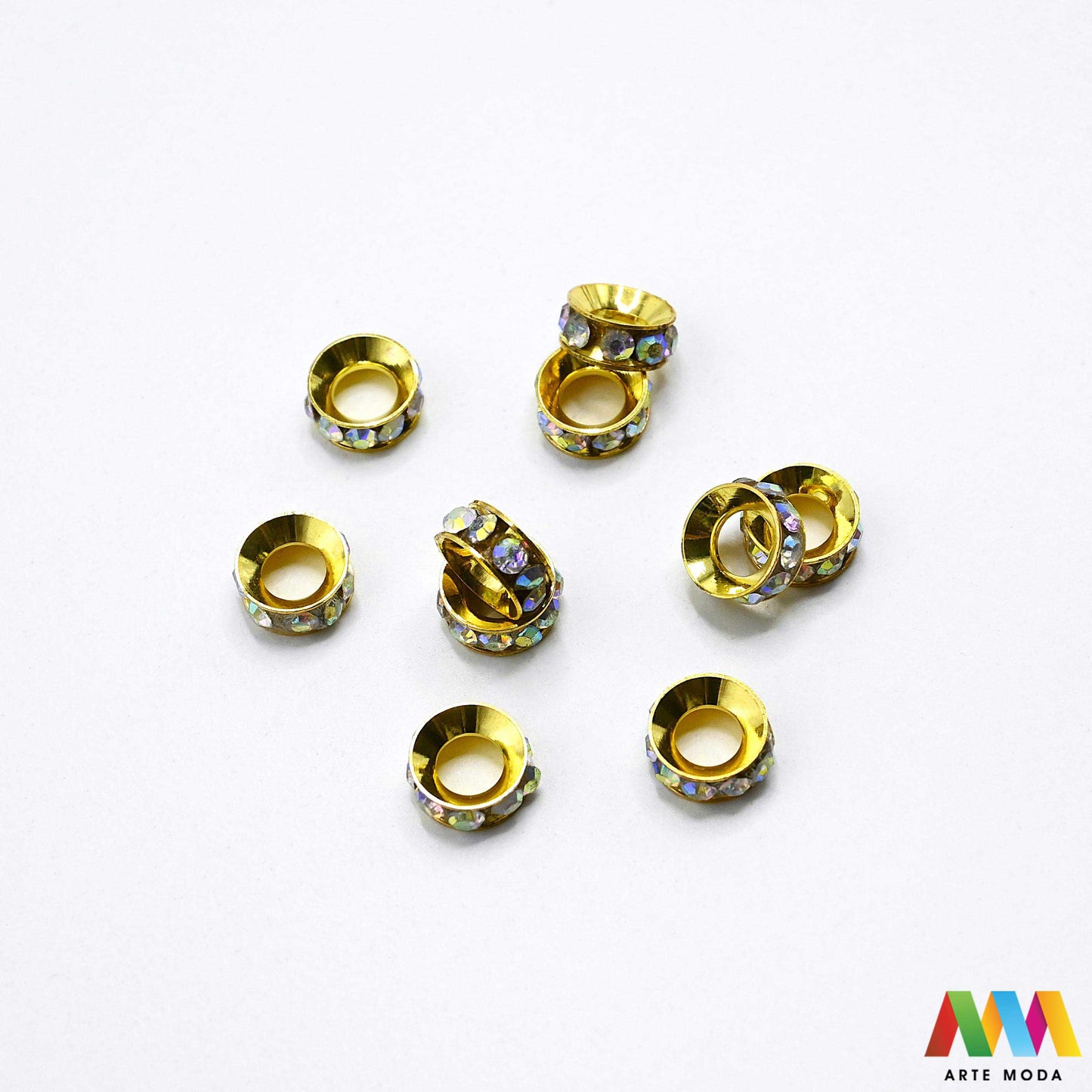 razdjelnik umetak spacer metalne izrada nakita DIY nakit distanceri metalni pribor separatori srebrne zlatne šajbice metalni za perle razmaknice komponente metal Mali ali ključni za profesionalan nakit Metalni umetci razdjelnici spacer perle služe za stvaranje razmaka i dodavanje sjaja perlama Sprječavaju trenje i ističu poludrago kamenje Neophodan element za izradu narukvica i ogrlica koje izgledaju bogatije i elegantnije arte moda repromaterijal