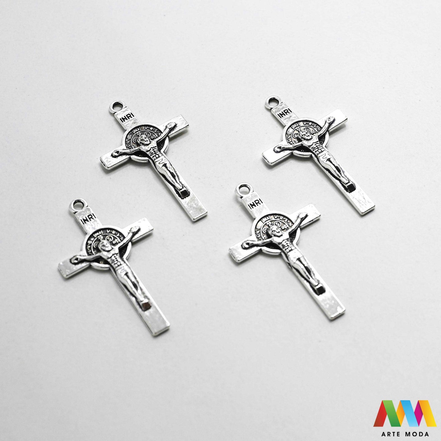 metalni sakralni privjesci krunice jednom rupom vjerski izrada krunica sakralni nakit molitvene narukvice kršćanski medaljice DIY religiozni uradi sam križevi Križ sakralne predmete metalnim privjescima jednu rupu nizanje na lančić konac žicu izradu krunica molitvenih narukvica drugih vjerskih suvenira te brojanica ogrlica dodatak za privjeske za ključeve torbe Izrađeni su od metala jedinstven vjerski predmet poklon Neka vaša vjera inspirira vašu kreativnost arte moda repromaterijal