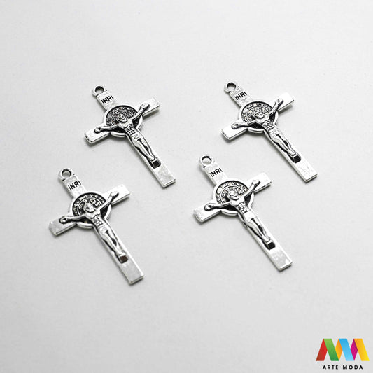 metalni sakralni privjesci krunice jednom rupom vjerski izrada krunica sakralni nakit molitvene narukvice kršćanski medaljice DIY religiozni uradi sam križevi Križ sakralne predmete metalnim privjescima jednu rupu nizanje na lančić konac žicu izradu krunica molitvenih narukvica drugih vjerskih suvenira te brojanica ogrlica dodatak za privjeske za ključeve torbe Izrađeni su od metala jedinstven vjerski predmet poklon Neka vaša vjera inspirira vašu kreativnost arte moda repromaterijal