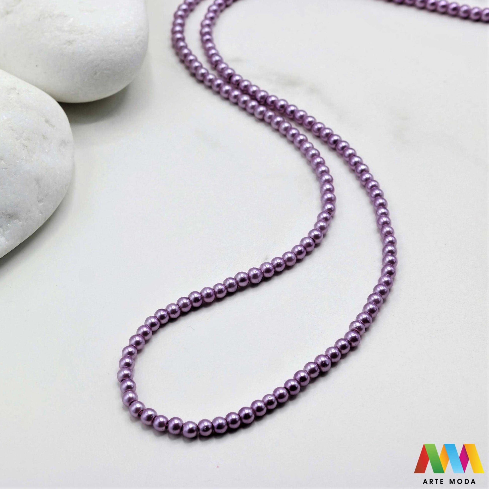 stakleni biseri niz staklo biser perle biserne zrna zrno perla staklene imitacija bisera sedefaste vjenčani nakit klasični DIY ogrlice bijeli u boji bisernim sjajem izrada nakita umjetni Za klasičnu eleganciju birajte staklene bisere imitacija bisera ima visok sedefasti sjaj i savršeno je glatka Idealni su za izradu vjenčanog nakita bezvremenskih ogrlica i narukvica raznim veličinama i bojama ovi biseri unose dašak luksuza u svaki uradi sam projekt Počnite nizati svoju eleganciju arte moda repromaterijal